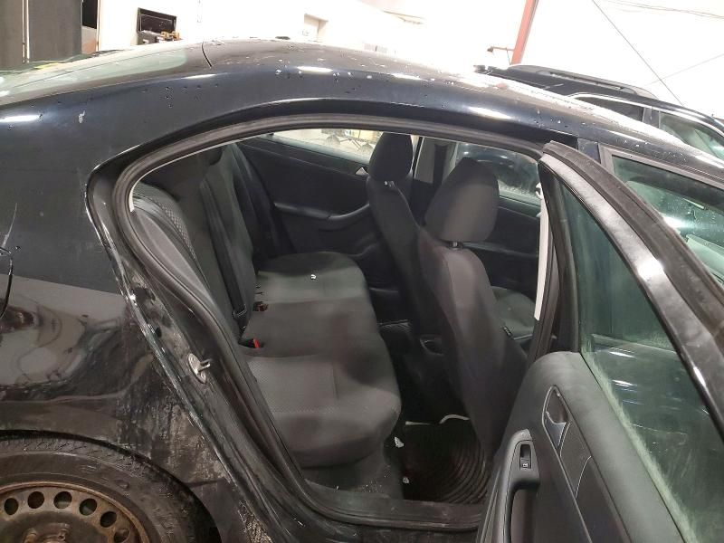 2013 Volkswagen Jetta Base