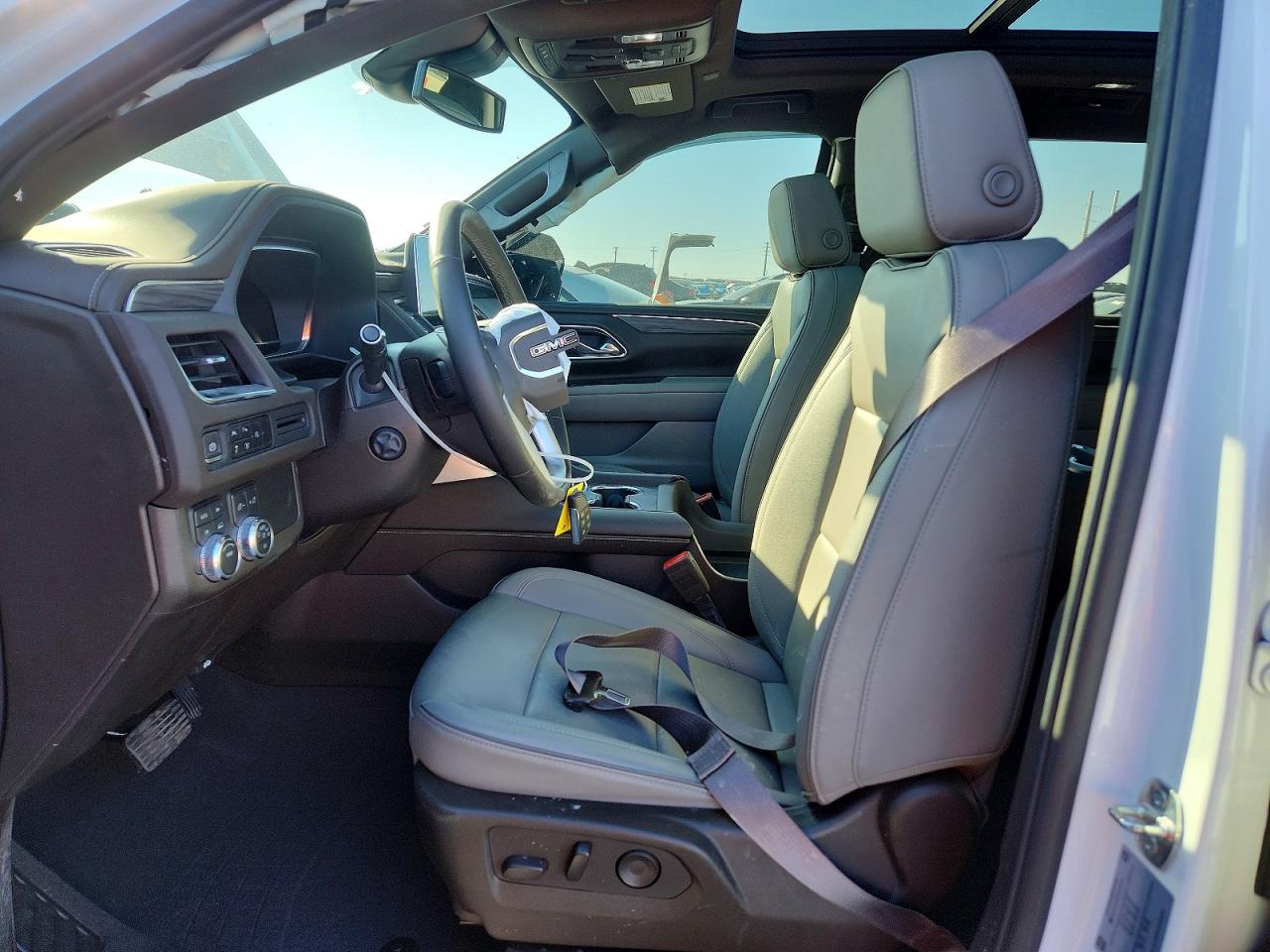 2024 GMC Yukon xl K1500 slt