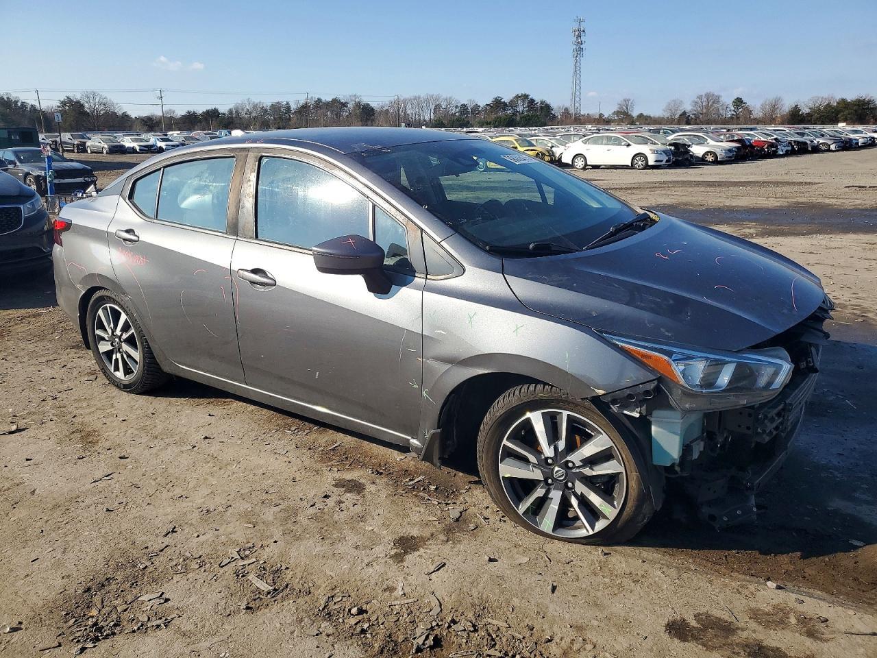 2020 Nissan Versa sv