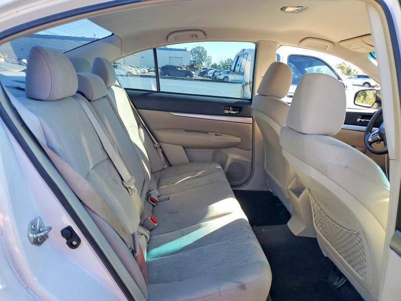 2014 Subaru Legacy 2.5i