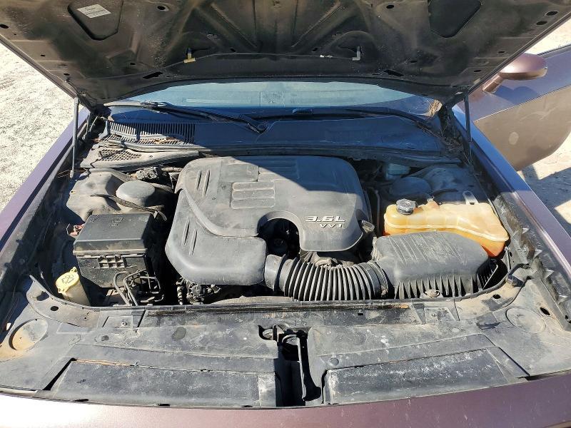 2013 Dodge Challenger sxt