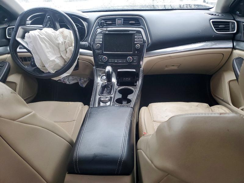 2019 Nissan Maxima s