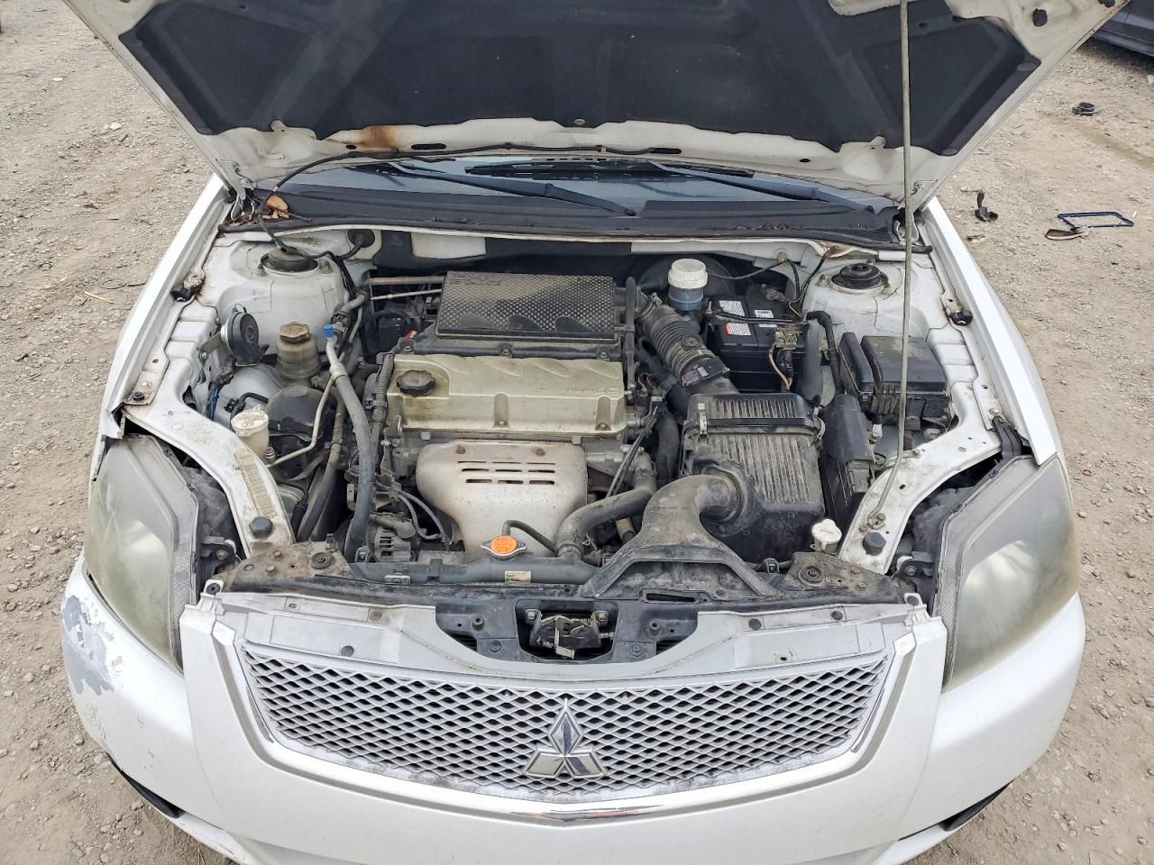 2011 Mitsubishi Galant fe