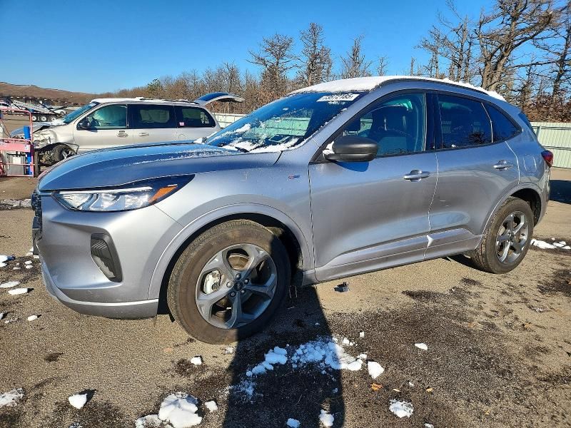 2024 Ford Escape st Line