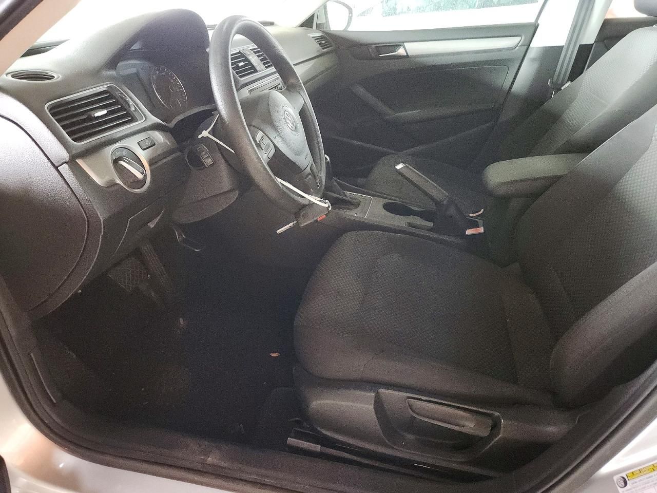 2012 Volkswagen Passat s