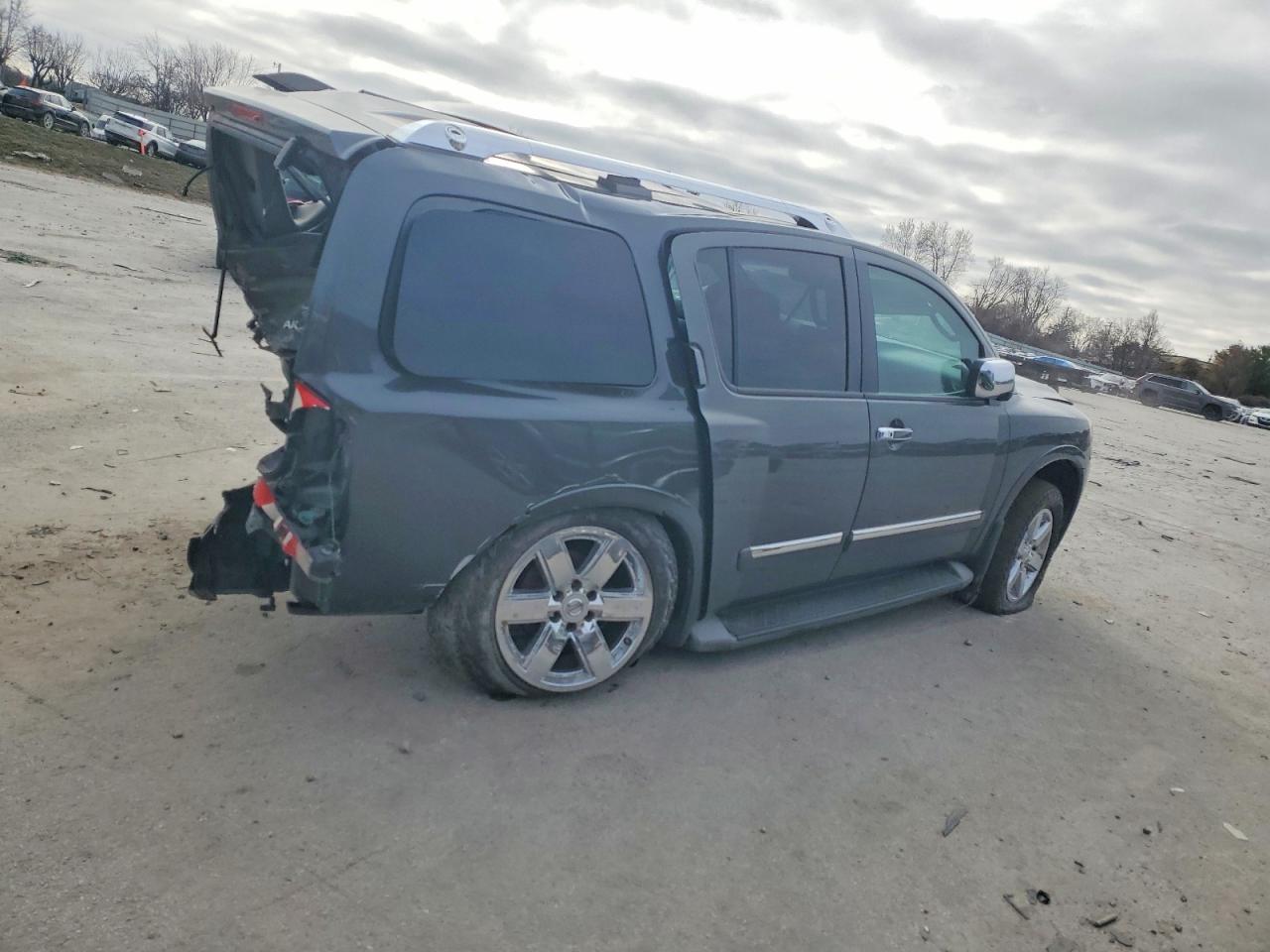 2011 Nissan Armada sv