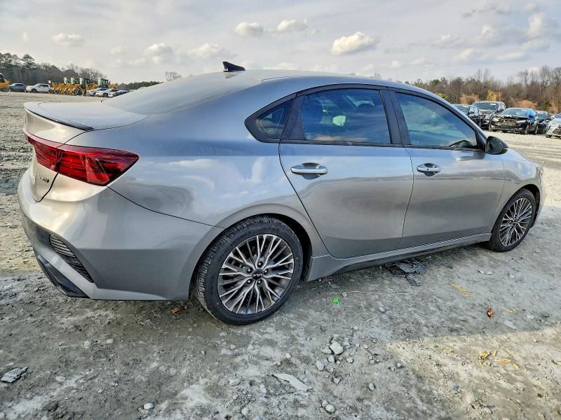 2022 KIA Forte gt Line