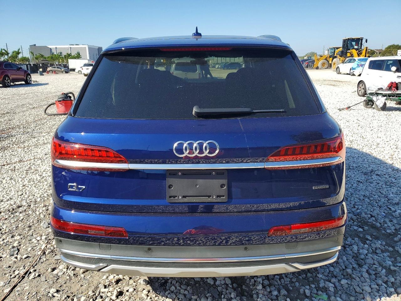 2022 Audi Q7 Premium