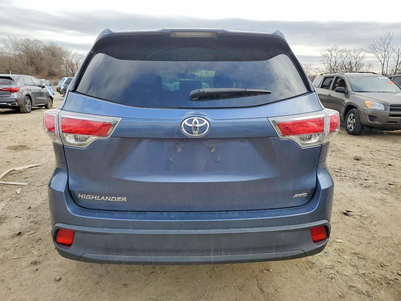 2016 Toyota Highlander le