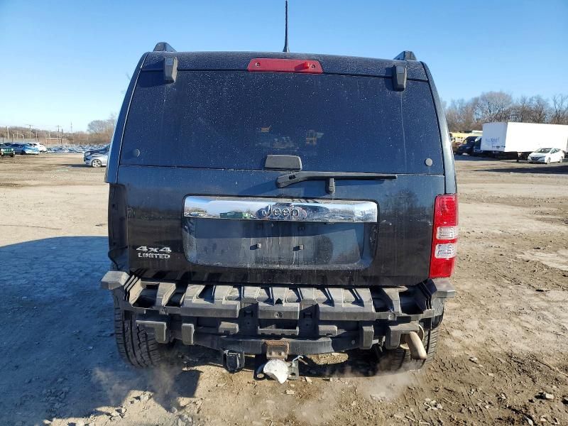 2012 Jeep Liberty jet
