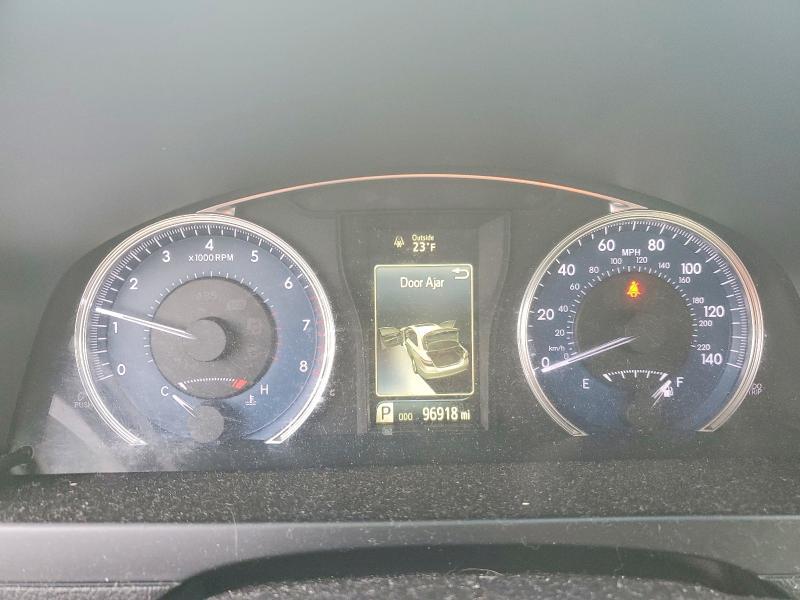 2016 Toyota Camry le