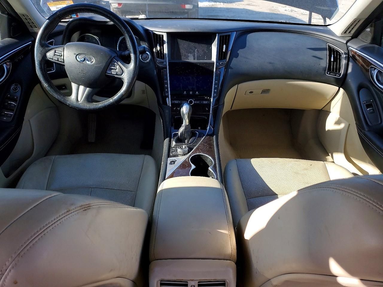 2016 Infiniti Q50 Premium