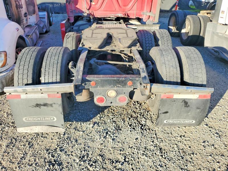 2017 Freightliner Cascadia 125