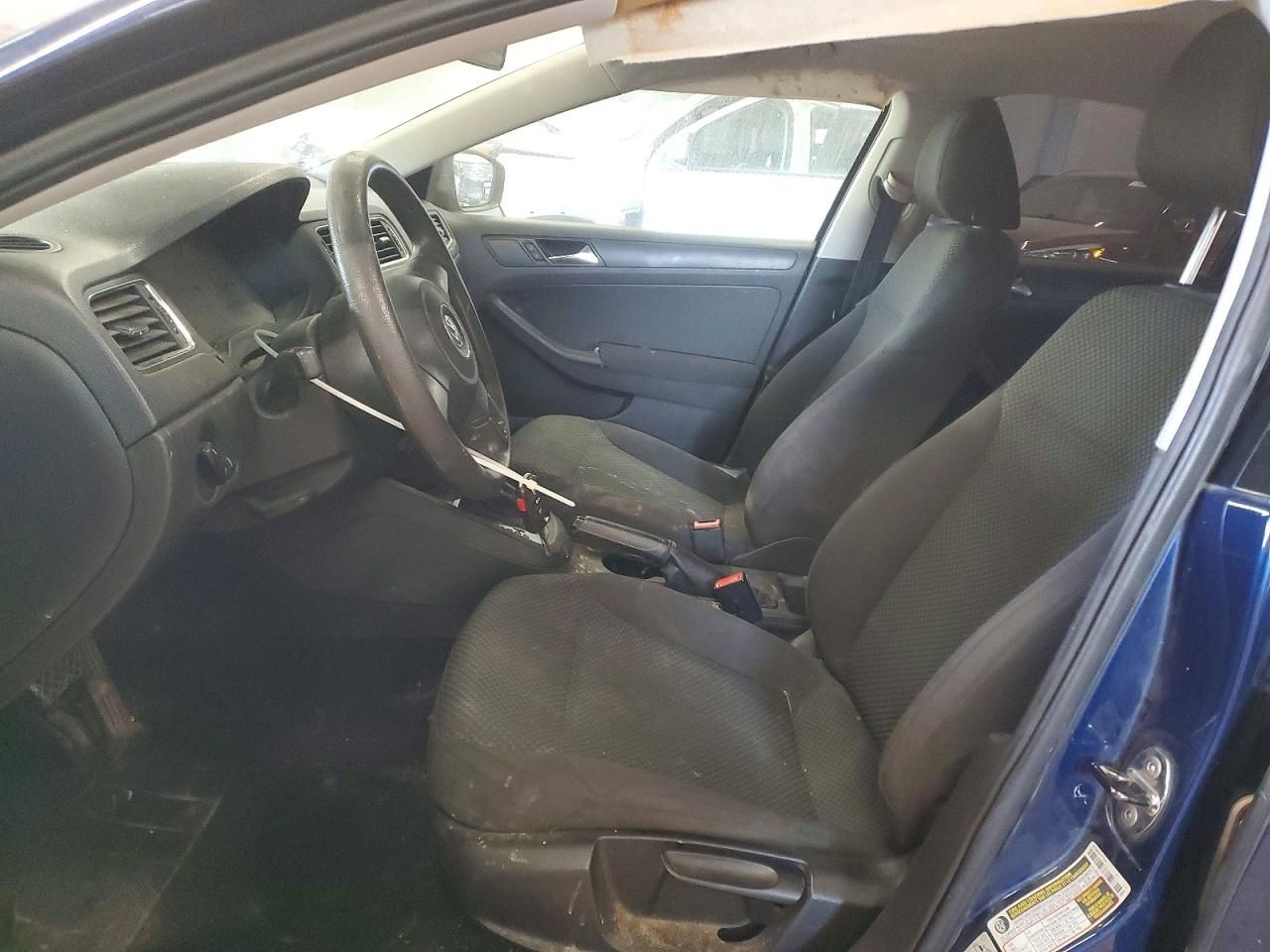 2011 Volkswagen Jetta Base