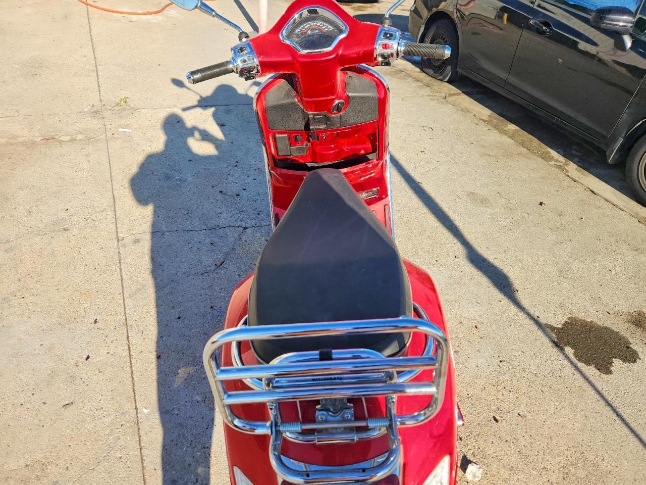 2023 Vespa GTS/SEI Giorni 300