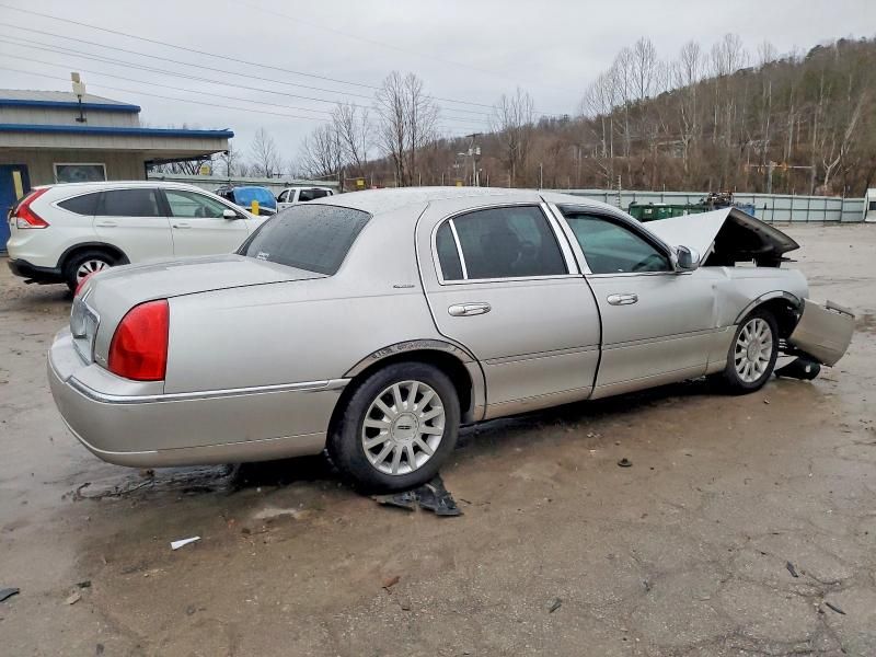 2007 Lincoln Town car Signature