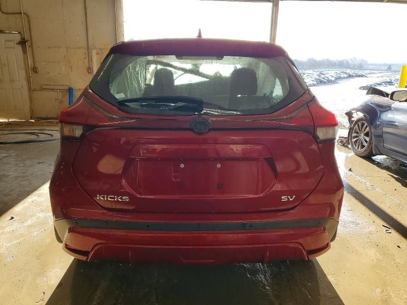 2021 Nissan Kicks sv