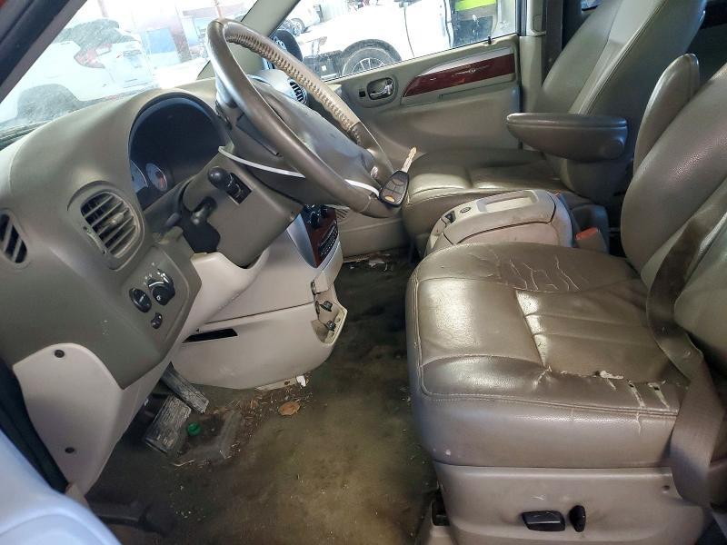 2006 Chrysler Town & Country Touring