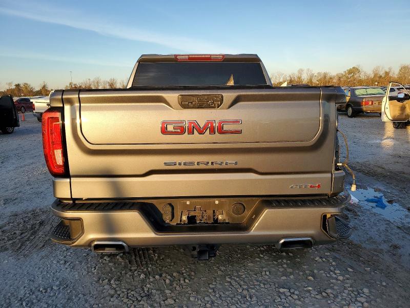2021 GMC Sierra K1500 AT4