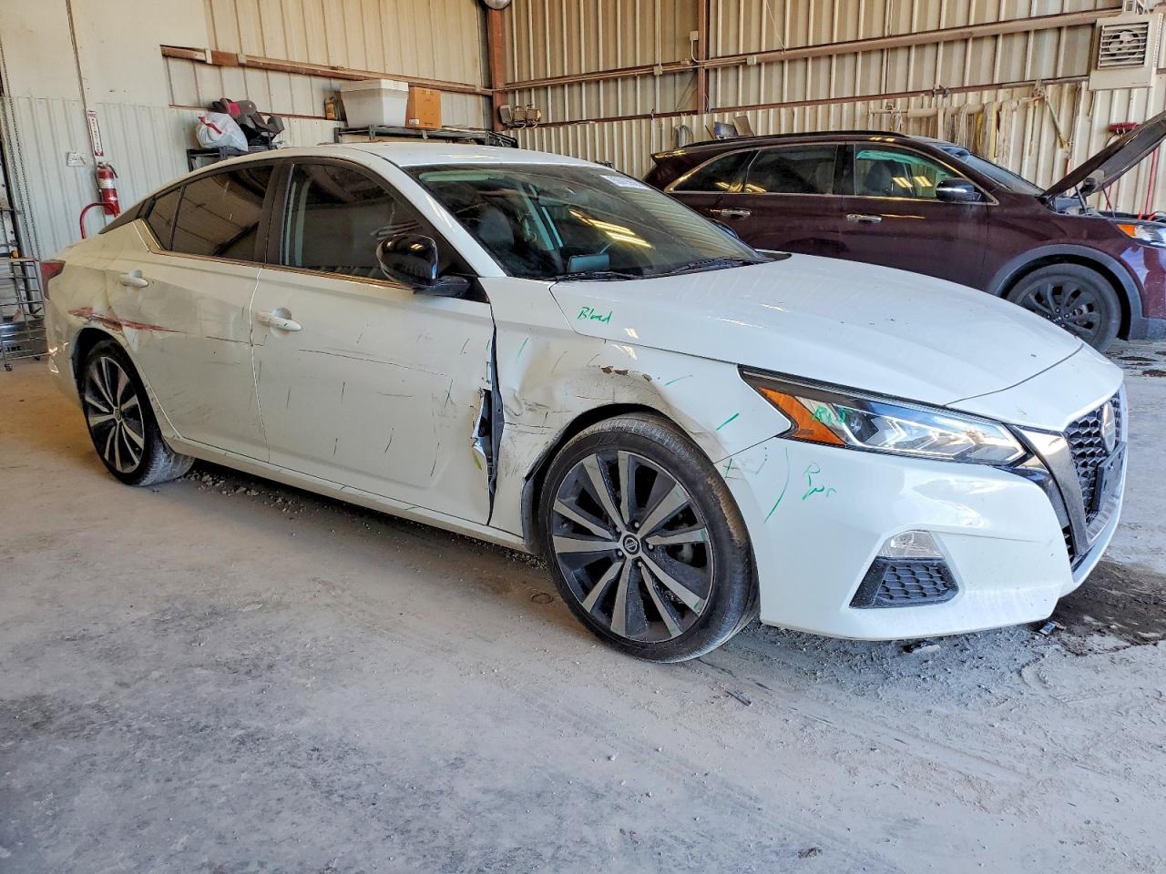 2021 Nissan Altima sr