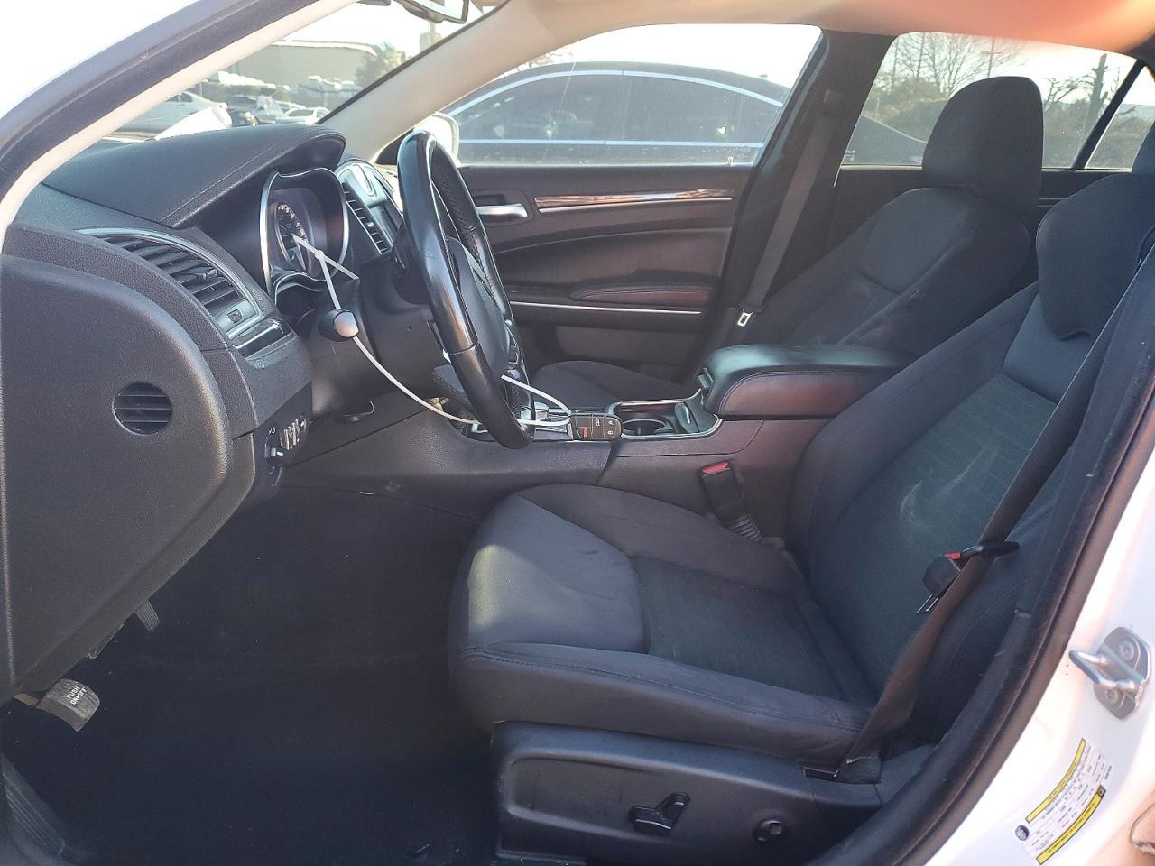 2019 Chrysler 300 Touring