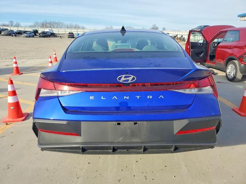 2024 Hyundai Elantra se
