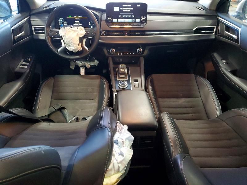 2024 Mitsubishi Outlander se