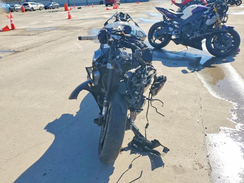 2024 Yama YZFR1