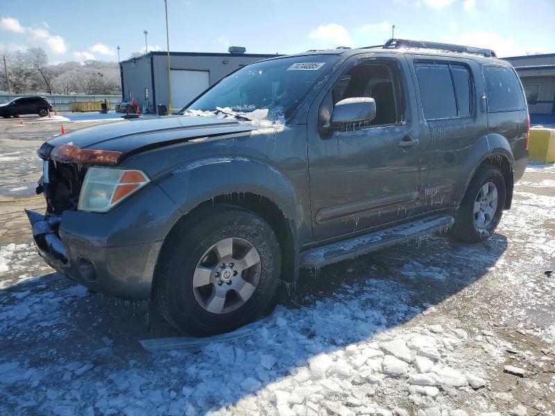 2005 Nissan Pathfinder le