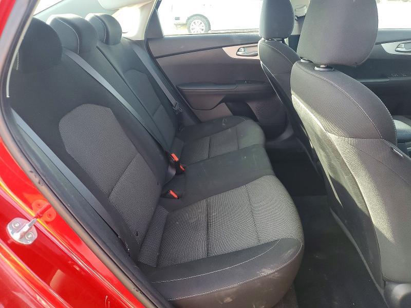 2022 KIA Forte fe