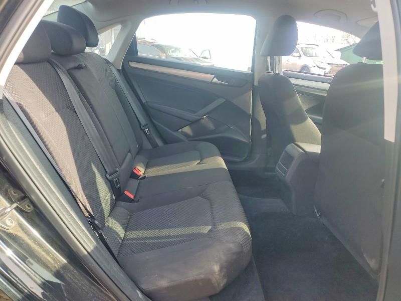 2015 Volkswagen Passat s