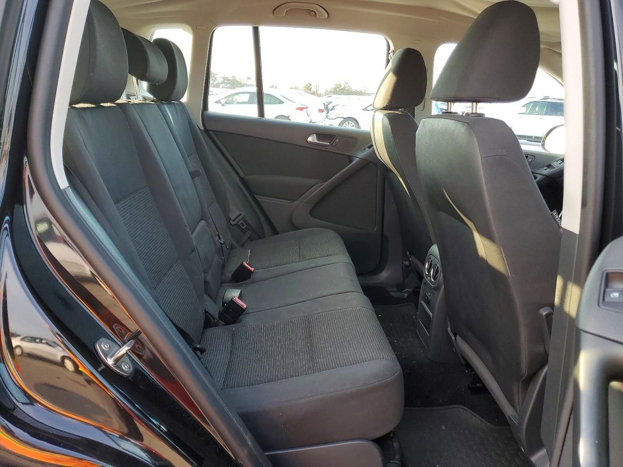 2015 Volkswagen Tiguan s