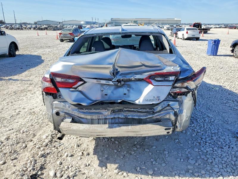 2022 Toyota Camry le