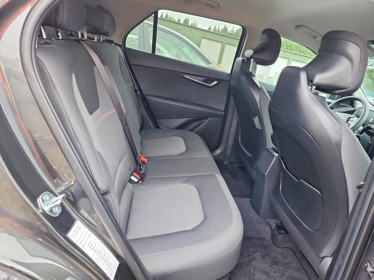 2025 KIA Niro lx