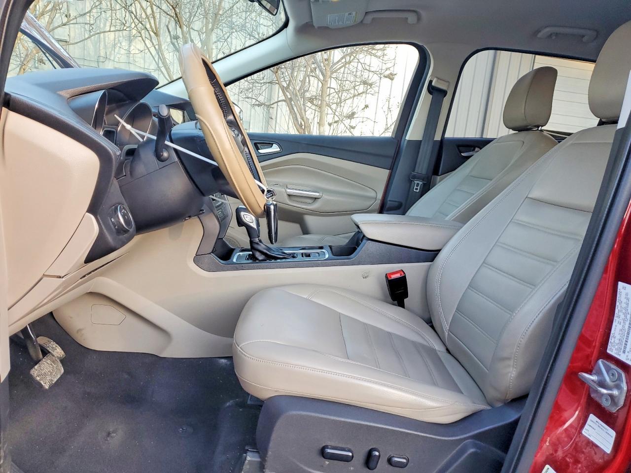 2019 Ford Escape sel