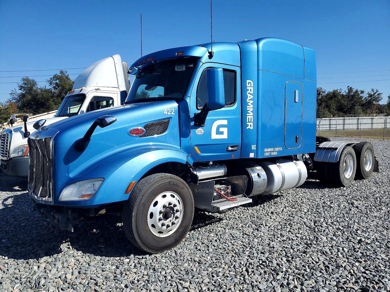 2021 Peterbilt 579 Semi Truck