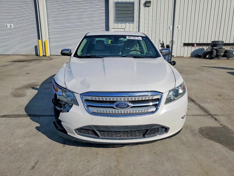 2010 Ford Taurus Limited