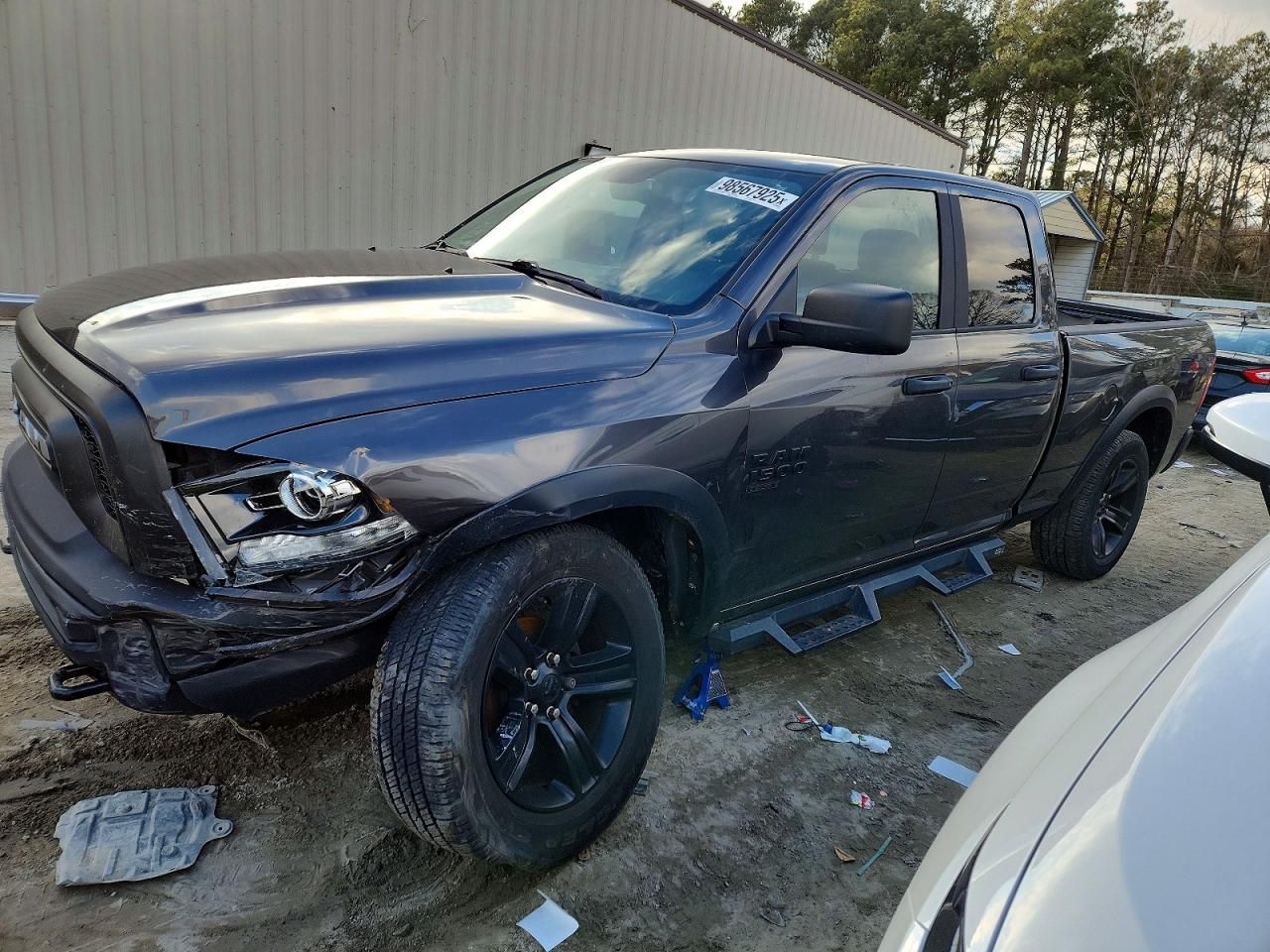 2022 Dodge Ram 1500 Classic slt