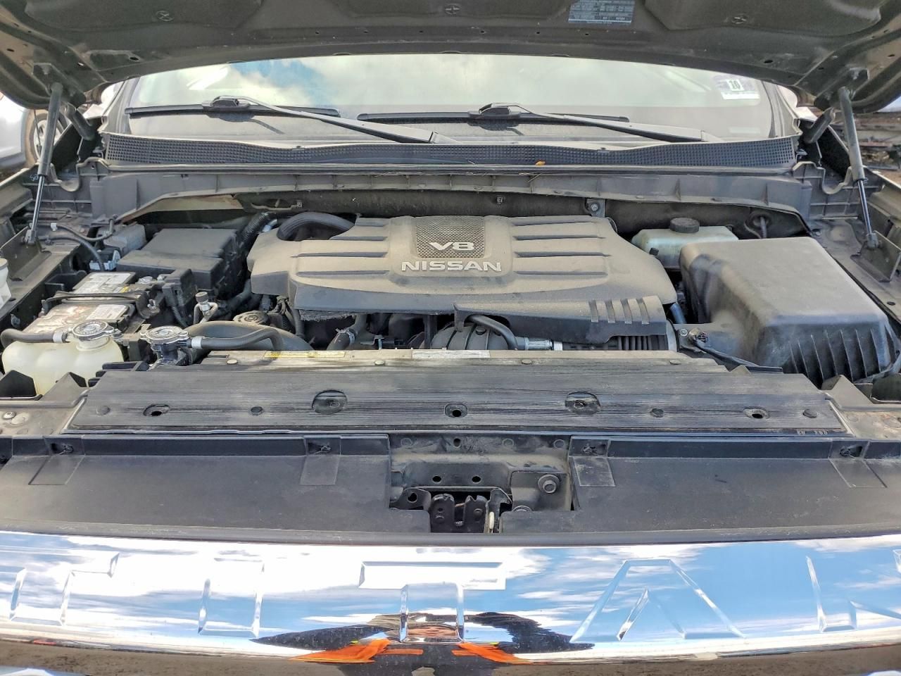 2017 Nissan Titan sv