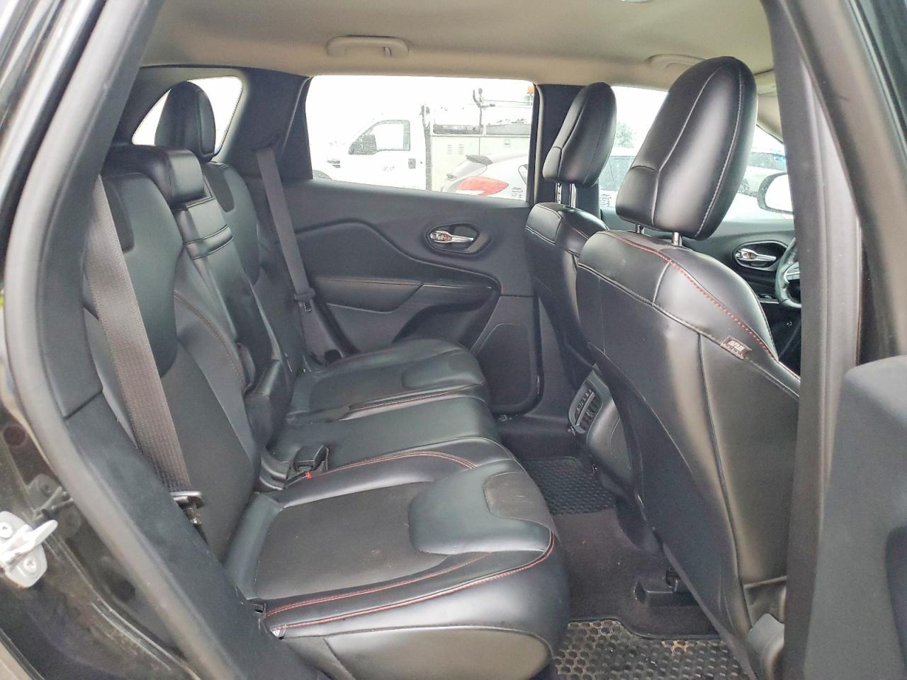 2016 Jeep Cherokee Trailhawk