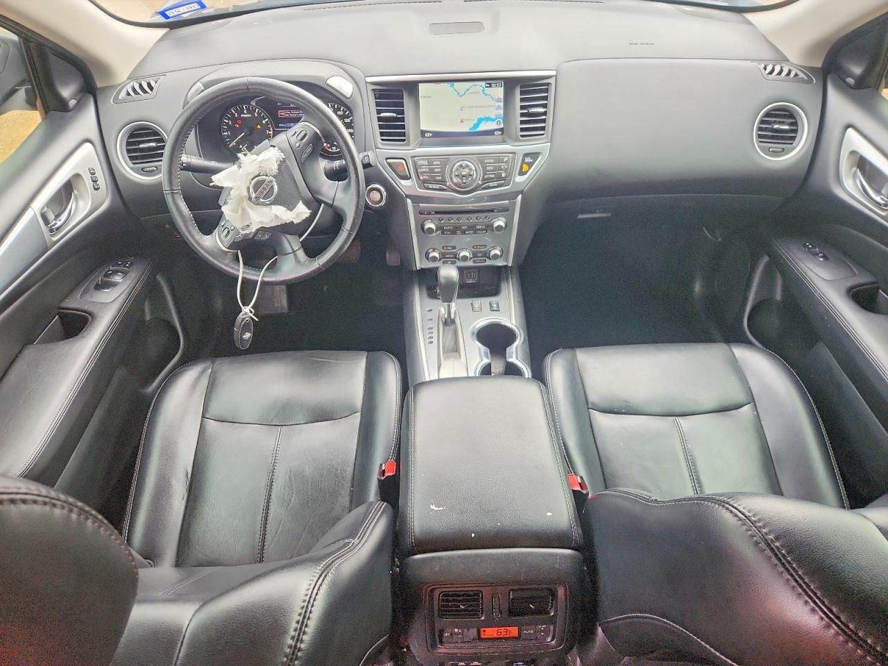 2019 Nissan Pathfinder sl