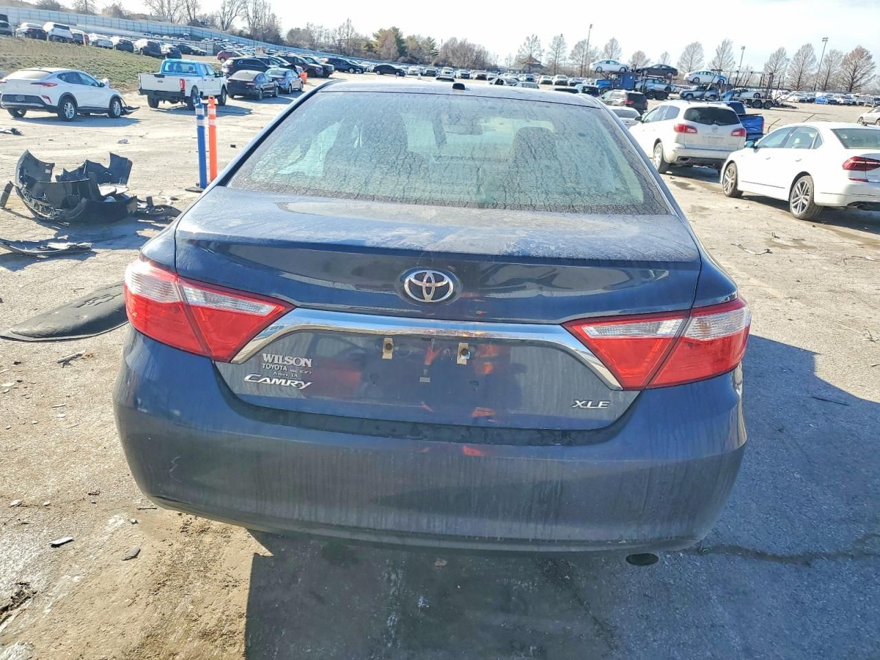 2016 Toyota Camry le