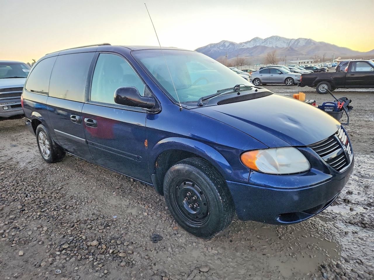 2005 Dodge Grand Caravan se