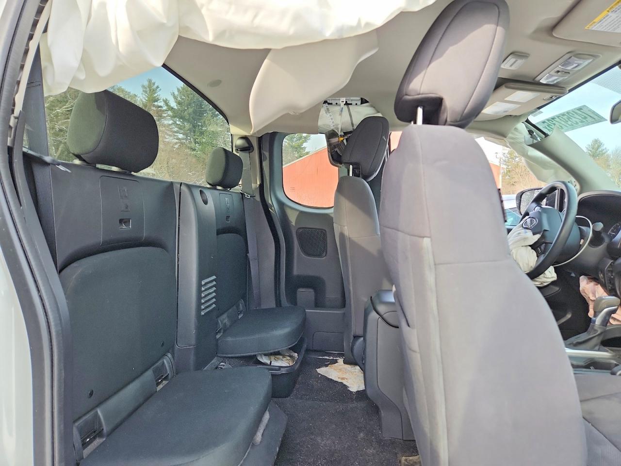 2024 Nissan Frontier s