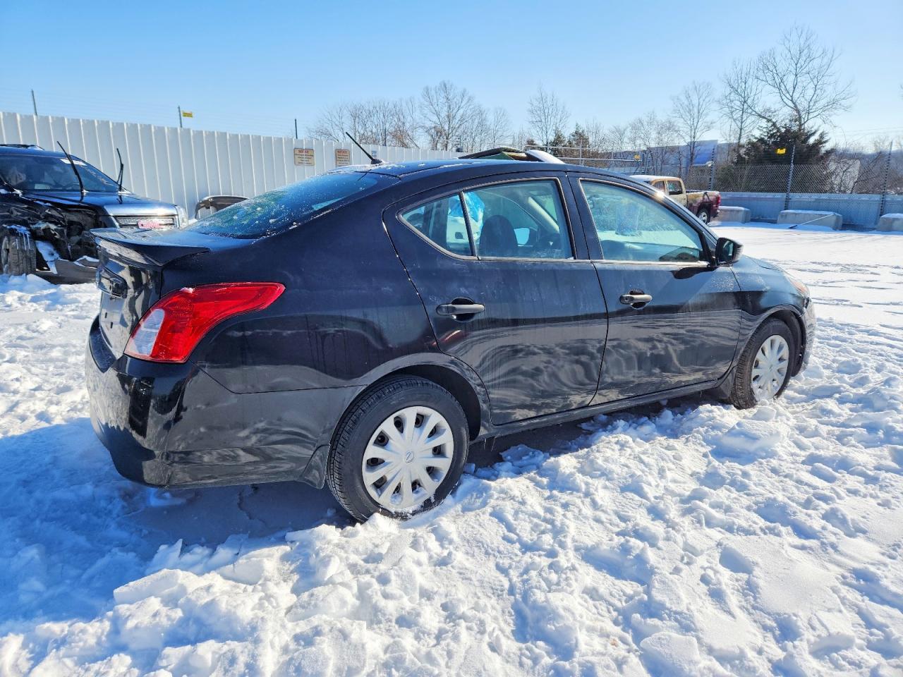 2017 Nissan Versa 1.6 s Plus