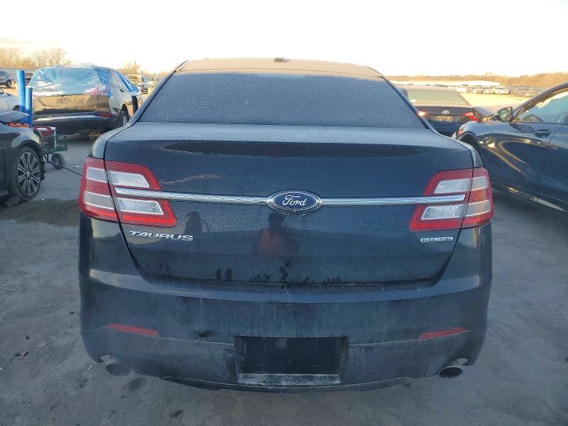 2016 Ford Taurus se