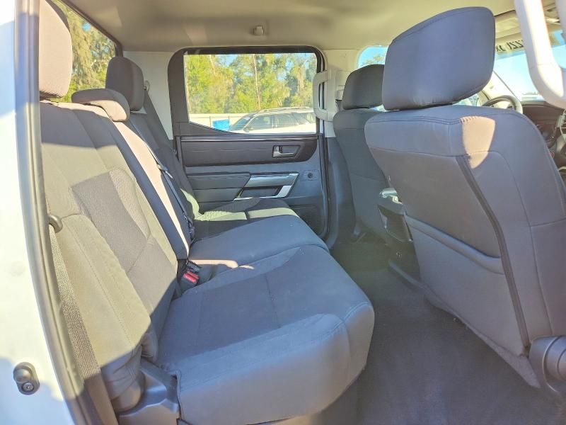 2024 Toyota Tundra Crewmax sr