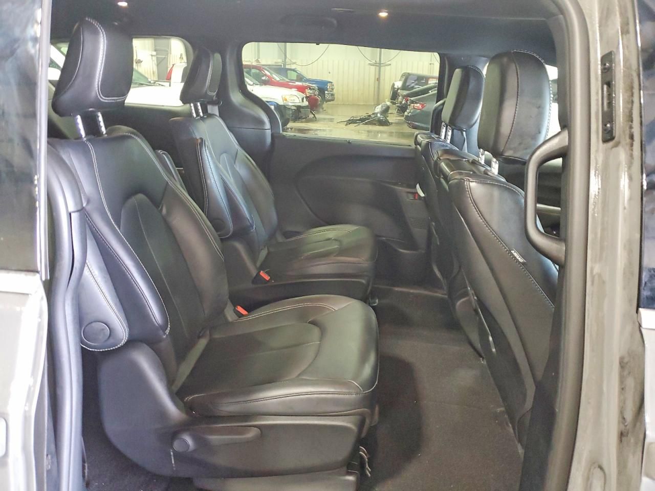 2025 Chrysler Pacifica Hybrid Select