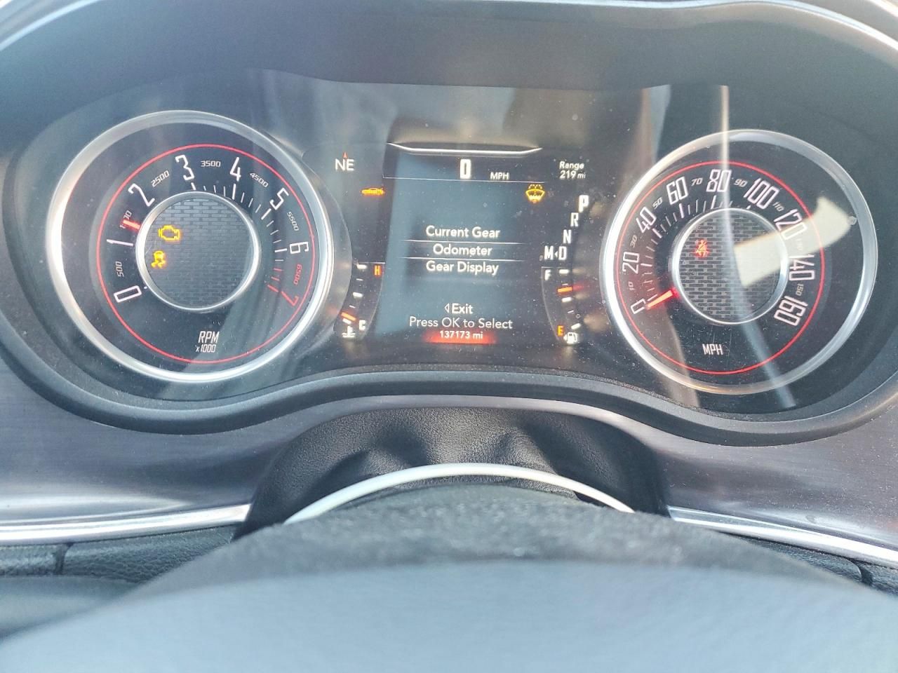 2015 Dodge Challenger sxt