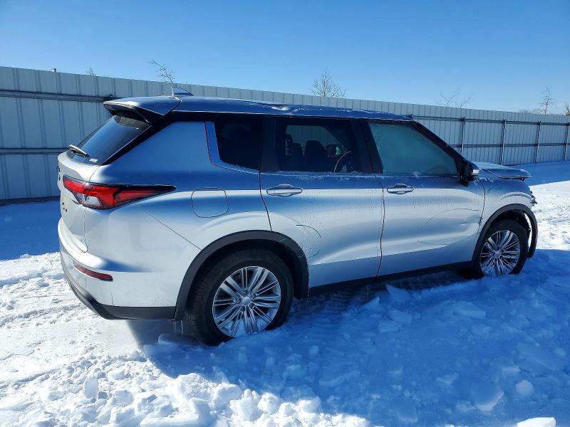 2022 Mitsubishi Outlander es